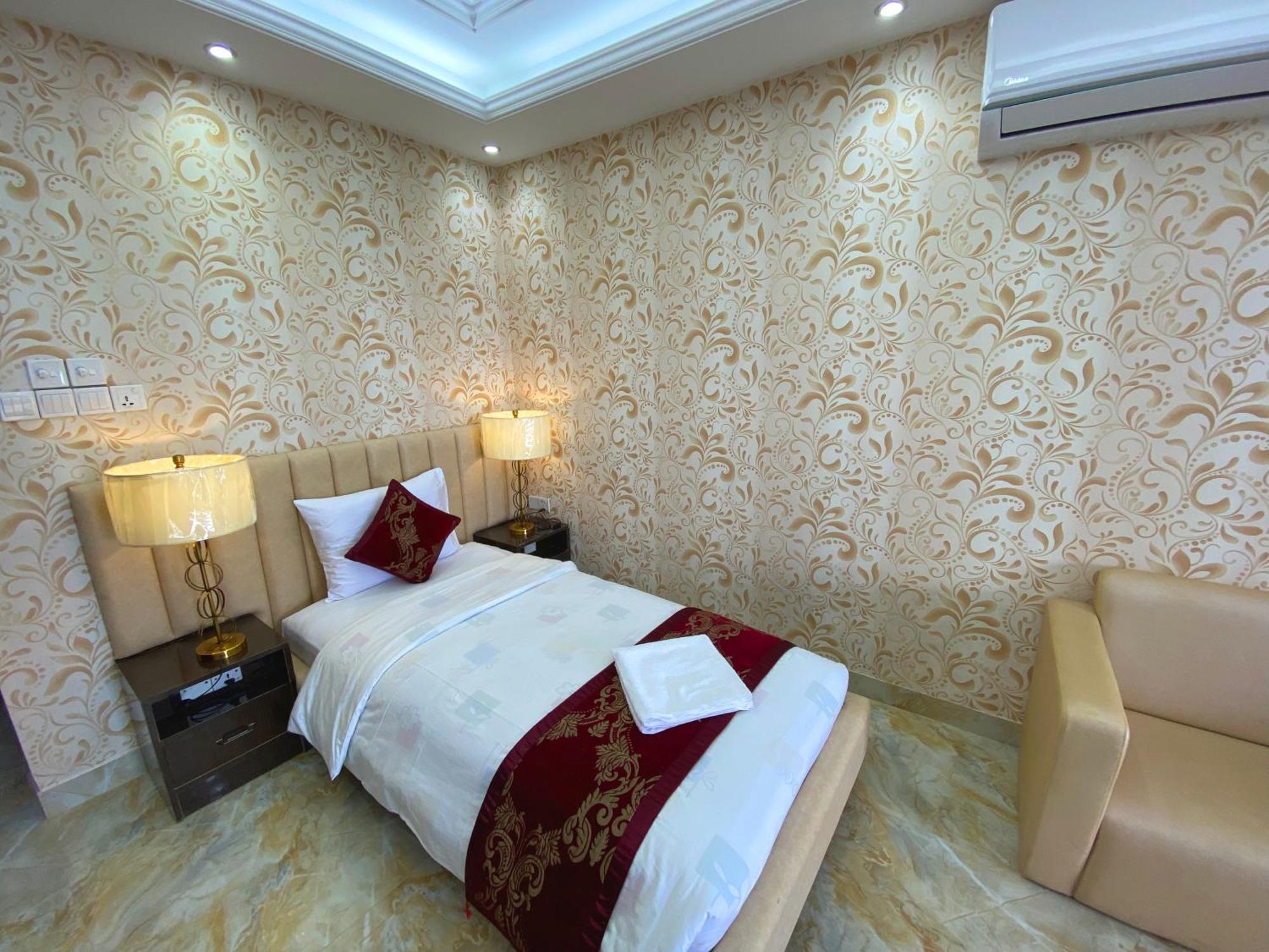 Hotel Valentino Noakhali Luaran gambar